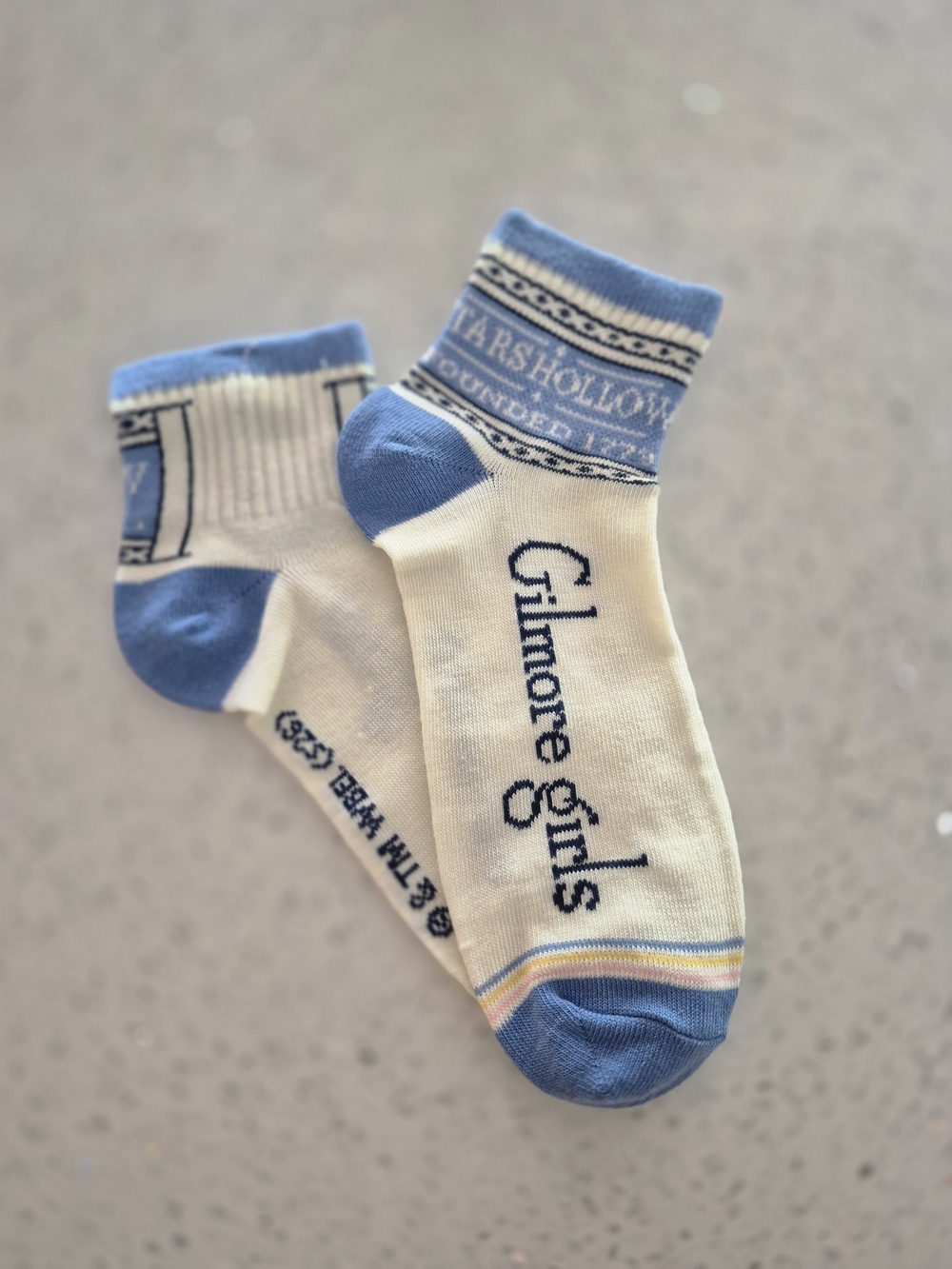 Gilmore Girls 5pk Socks - Picture 7 of 10